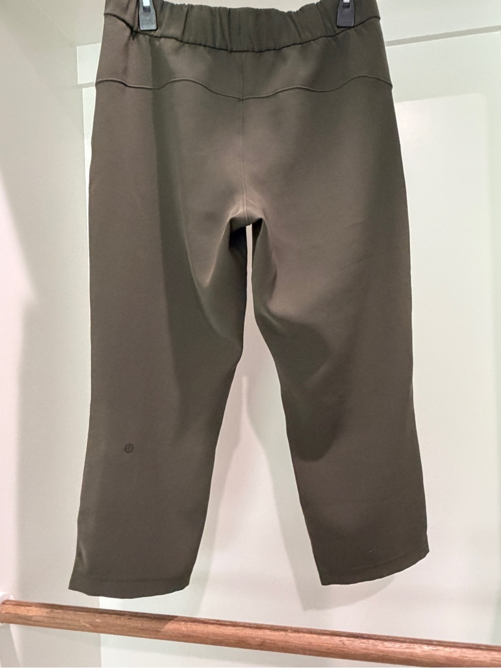 LULULEMON Olive Green Cropped Active Pants